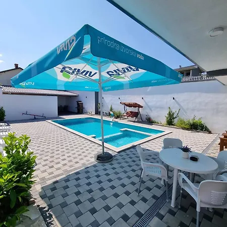Hébergement de vacances With Private Pool